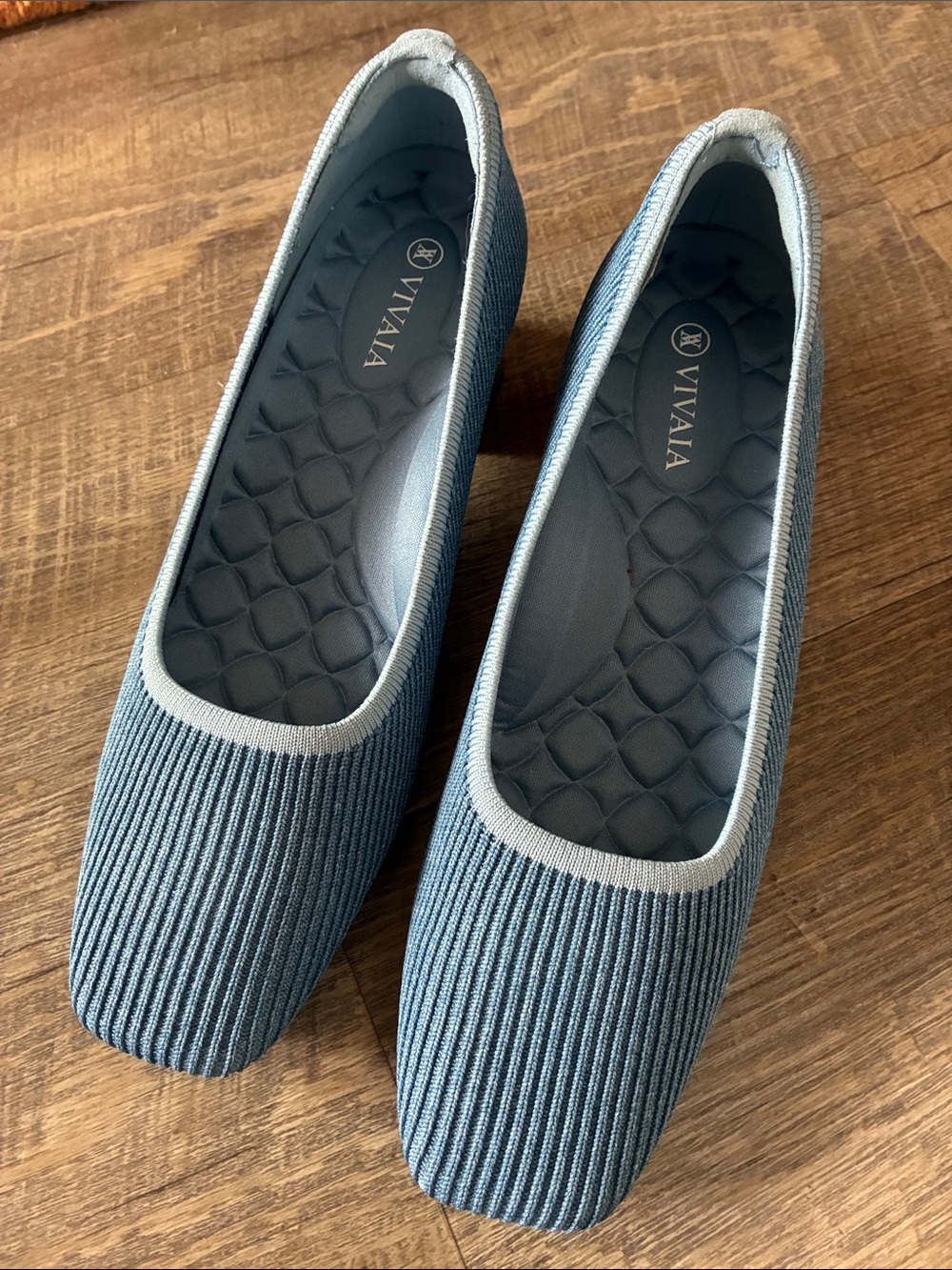 Vivaia Melody blue square toe chunky heel (W8)